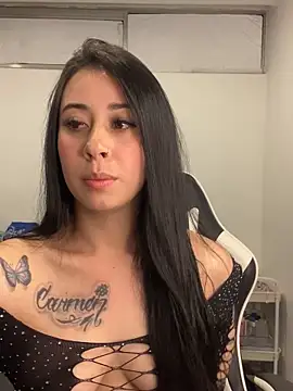 Snapshot of Zoee_t chatting on 02.08.26 Zoee t online show from 02.08.26