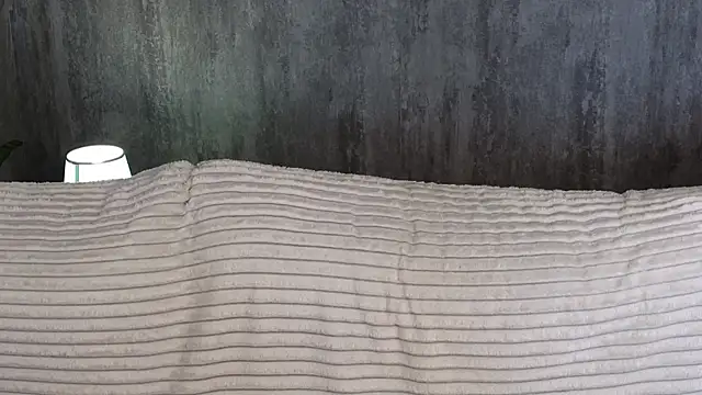 WiloneEsse online show from 02.14.25