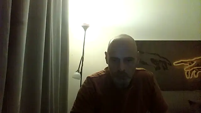 Avamereandmikel online show from 12.14.24