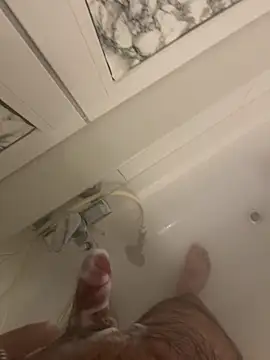 Snapshot of Loco42- chatting on 12.30.24 Loco42- online show from 12.30.24