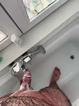 Snapshot of Loco42- chatting on 01.21.25 Loco42- online show from 01.21.25