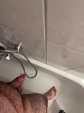 Snapshot of Loco42- chatting on 11.03.25 Loco42- online show from 11.03.25