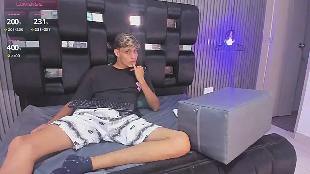 Alex Strip  online show from 12.15.24