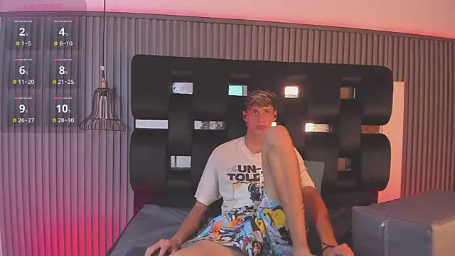 Alex Strip  online show from 01.05.25