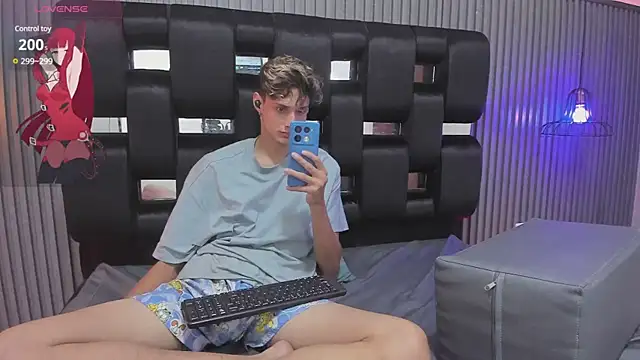 Alex Strip  online show from 01.07.25