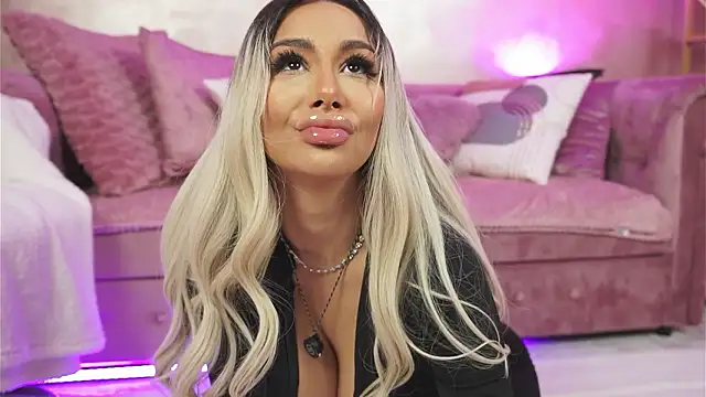 GoldenAmber online show from 03.13.26