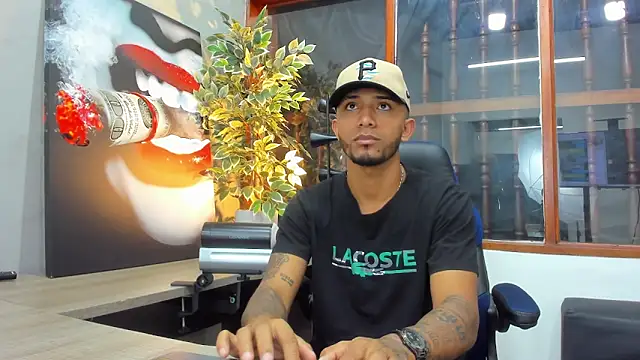 Snapshot of Robin_Rief chatting on 01.27.25 Robin Rief online show from 01.27.25