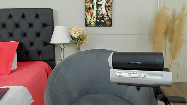 Snapshot of Robin_Rief chatting on 03.21.25 Robin Rief online show from 03.21.25