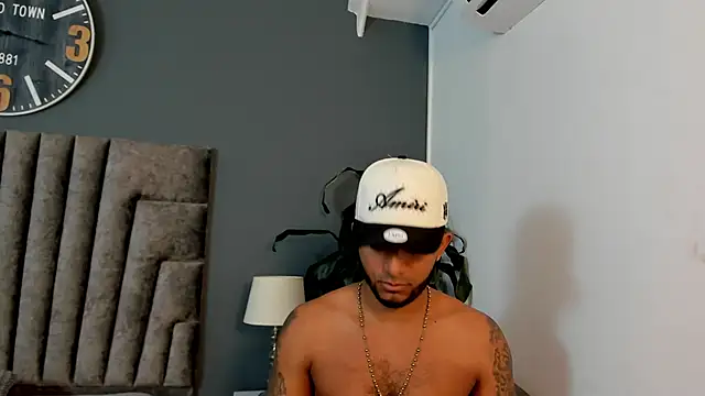 Robin Rief online show from 11.30.25