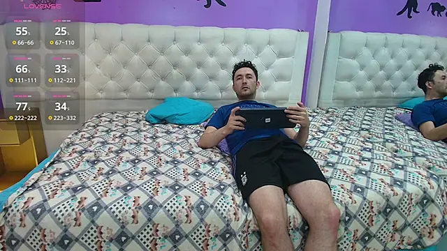 Snapshot of JeremmyAndStacy chatting on 03.09.25 JeremmyAndStacy online show from 03.09.25