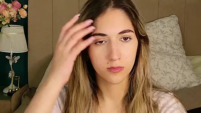 Teresa Stane online show from 09.17.25