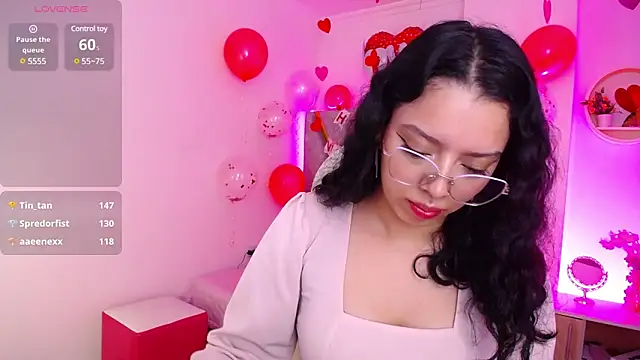 Snapshot of Aurora_Brownn chatting on 02.09.25 Aurora Brownn online show from 02.09.25