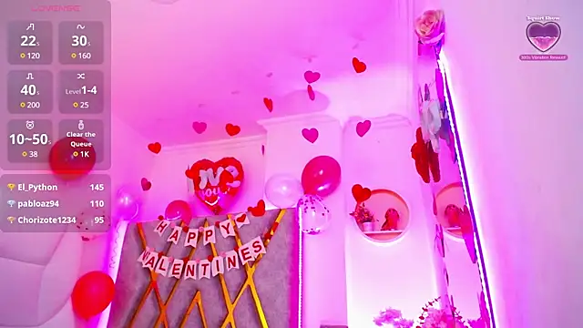 Snapshot of Aurora_Brownn chatting on 02.10.25 Aurora Brownn online show from 02.10.25