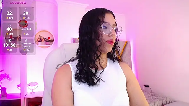Snapshot of Aurora_Brownn chatting on 03.22.25 Aurora Brownn online show from 03.22.25