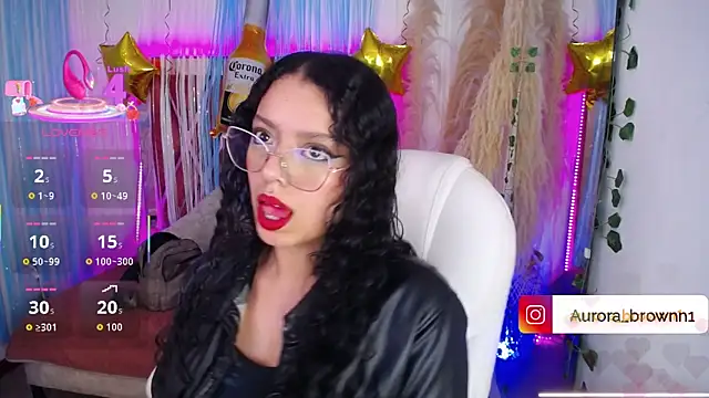 Snapshot of Aurora_Brownn chatting on 09.26.25 Aurora Brownn online show from 09.26.25