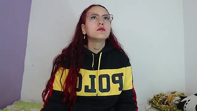 Snapshot of LatinasGoddesses_ chatting on 01.21.25 LatinasGoddesses online show from 01.21.25