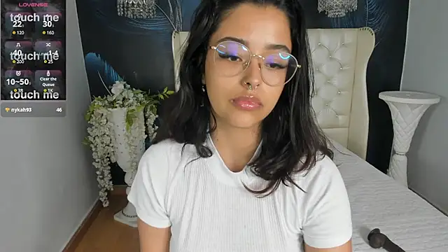 Ariana Pierce online show from 12.21.24