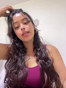 Ariana Pierce online show from 05.17.26
