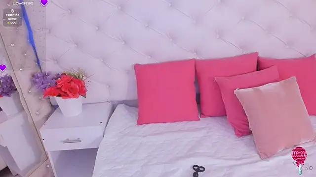 anchela-garcia1 online show from 09.13.25