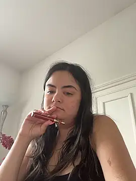 Snapshot of littlemissbabycakes chatting on 04.21.26 littlemissbabycakes online show from 04.21.26