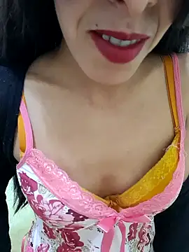 Snapshot of Linda-53 chatting on 03.03.25 Linda-53 online show from 03.03.25