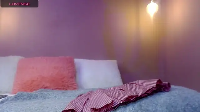 Snapshot of cami_fire chatting on 02.03.25 cami fire online show from 02.03.25