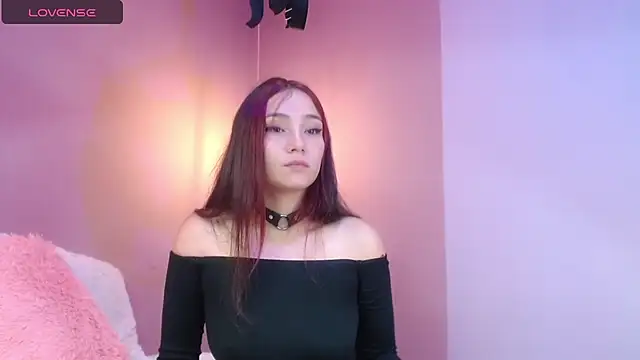 Snapshot of cami_fire chatting on 02.04.25 cami fire online show from 02.04.25