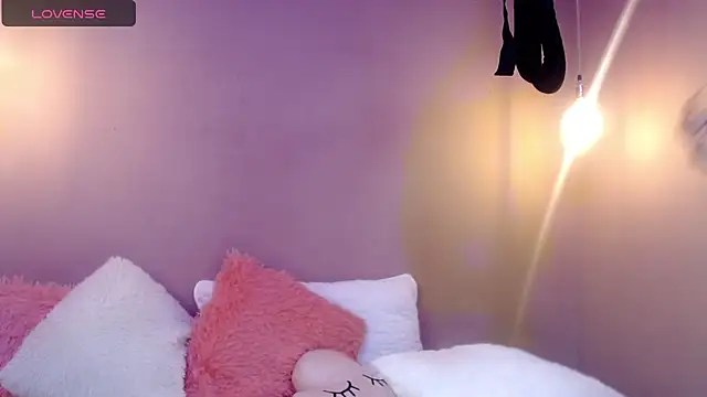 Snapshot of cami_fire chatting on 02.07.25 cami fire online show from 02.07.25