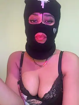 Queendiamon online show from 02.05.25