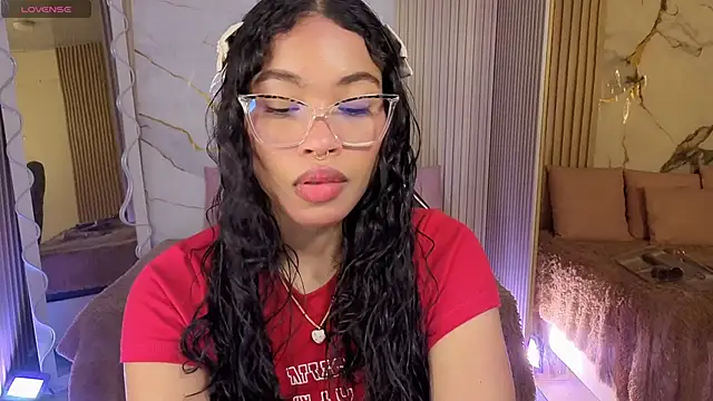 Snapshot of penelope_tay1 chatting on 04.18.26 penelope tay1 online show from 04.18.26