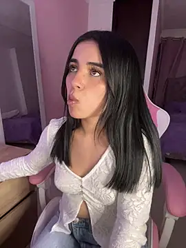 Emily-14 online show from 05.19.26
