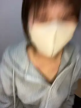 Snapshot of -anzu-o chatting on 12.13.24 -anzu-o online show from 12.13.24