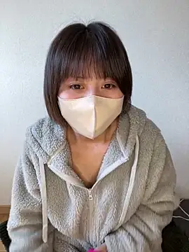 Snapshot of -anzu-o chatting on 01.08.25 -anzu-o online show from 01.08.25