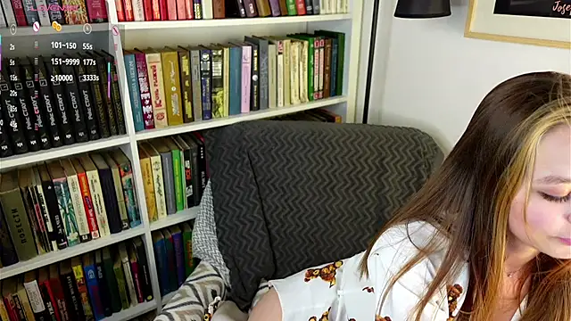 Snapshot of FalineDowlen chatting on 01.16.25 FalineDowlen online show from 01.16.25