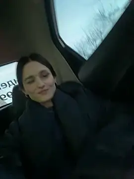 Mia Mia M online show from 02.18.26