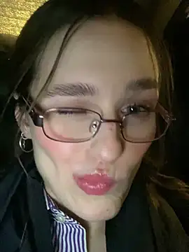 Mia Mia M online show from 02.26.26