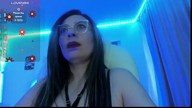  lara1 online show from 11.21.25