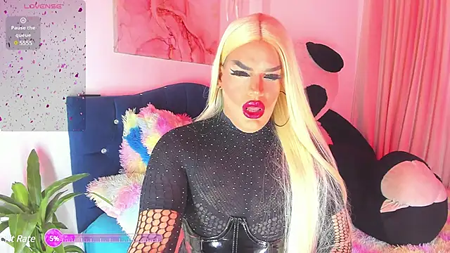 Snapshot of Missisabella_ chatting on 12.21.24 Missisabella  online show from 12.21.24