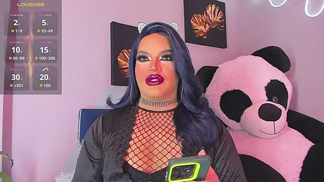 Snapshot of Missisabella_ chatting on 10.11.25 Missisabella  online show from 10.11.25