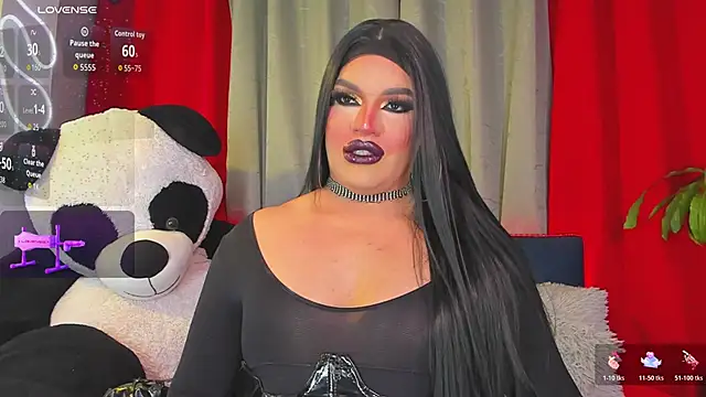 Snapshot of Missisabella_ chatting on 10.26.25 Missisabella  online show from 10.26.25