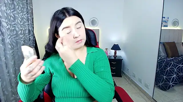 Snapshot of SaraBraun_ chatting on 09.12.25 SaraBraun online show from 09.12.25