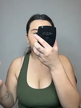 Snapshot of SaraBraun_ chatting on 02.05.26 SaraBraun online show from 02.05.26