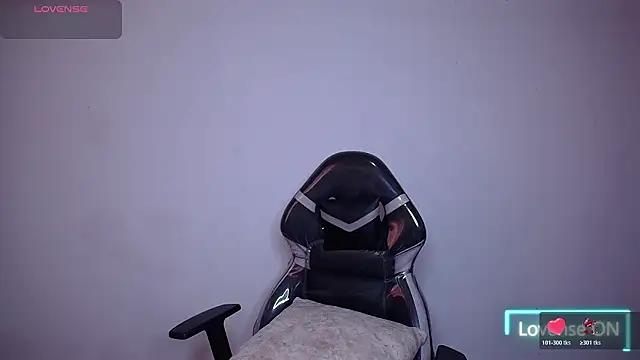 Snapshot of SaraBraun_ chatting on 02.11.26 SaraBraun online show from 02.11.26