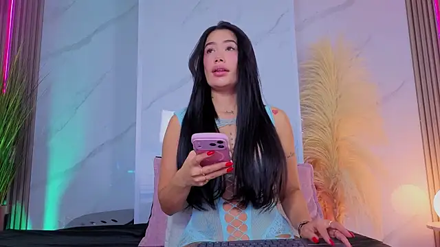 Chlooee   online show from 07.10.26