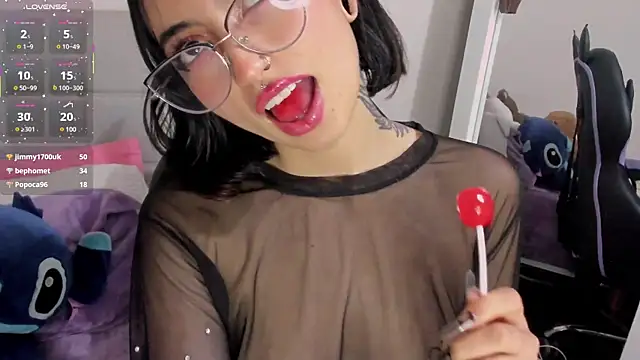 Snapshot of Any_Roussee chatting on 03.15.25 Any Roussee online show from 03.15.25