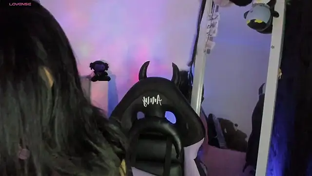 Any Roussee online show from 01.18.26