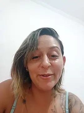 Snapshot of baixinhaloira chatting on 01.22.25 baixinhaloira online show from 01.22.25