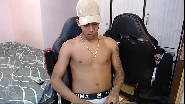 Snapshot of mr_stiven_ chatting on 02.02.25 mr stiven  online show from 02.02.25