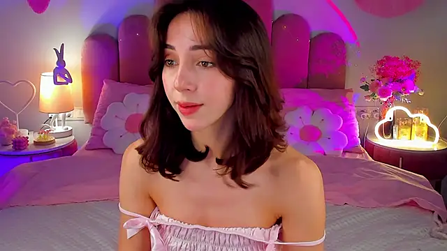 ElsaYoung online show from 11.21.25