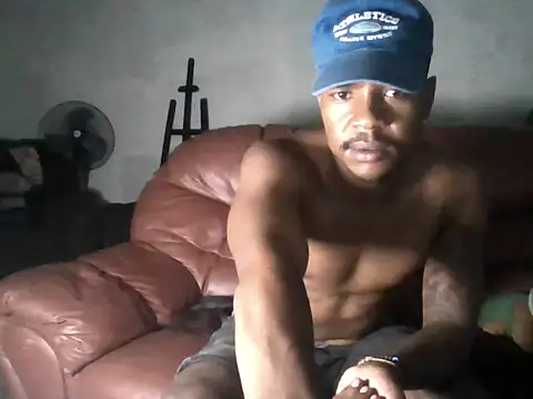 Snapshot of Goodwooddbn chatting on 12.02.25 Goodwooddbn online show from 12.02.25